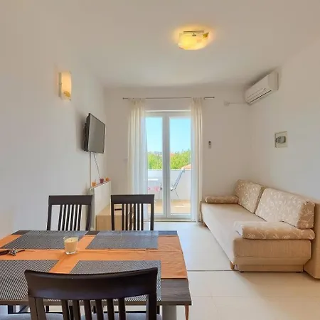 Fuer 4 Personen Ca 50 Qm In Fazana, Istrien Istrische Riviera Apartment